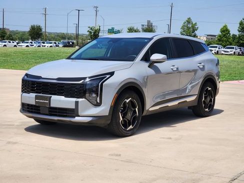 Certified 2026 Kia Sportage EX FWD image 3