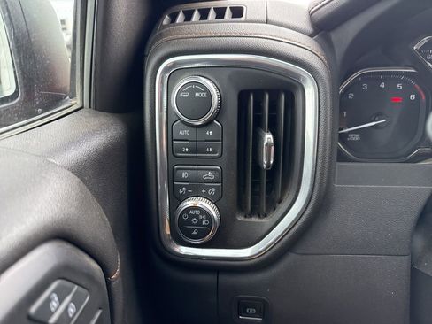 Used 2022 GMC Sierra 1500 AT4 w/ AT4 Preferred Package image 12