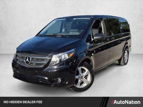 Used 2019 Mercedes-Benz Metris Passenger image 1