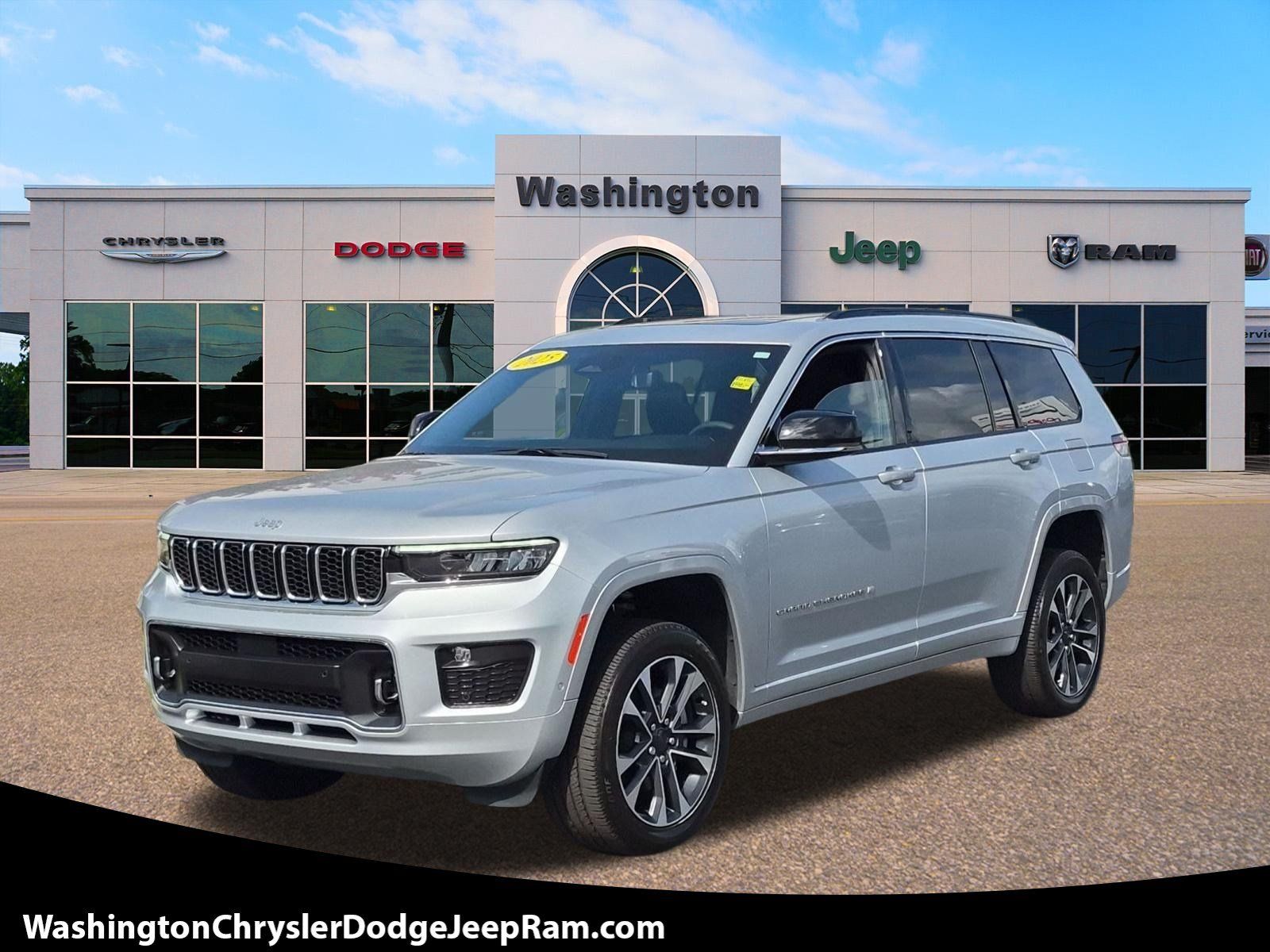 Used 2025 Jeep Grand Cherokee L Overland w/ Luxury Tech Group IV AWD/4WD image 1