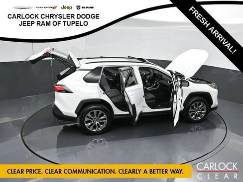 Used 2019 Toyota RAV4 XLE Premium w/ Cold Weather Package FWD image 66