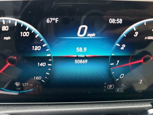 Used 2021 Mercedes-Benz GLB 250 4MATIC image 17