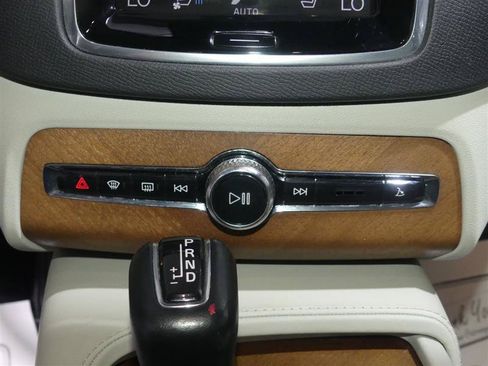 Used 2018 Volvo XC90 T6 Inscription w/ Convenience Package AWD/4WD image 39