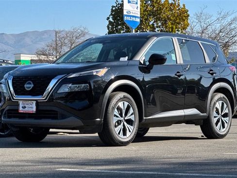 Used 2023 Nissan Rogue SV image 8