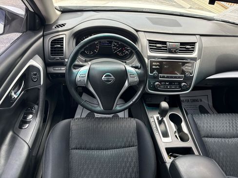 Used 2017 Nissan Altima 2.5 SV FWD image 30