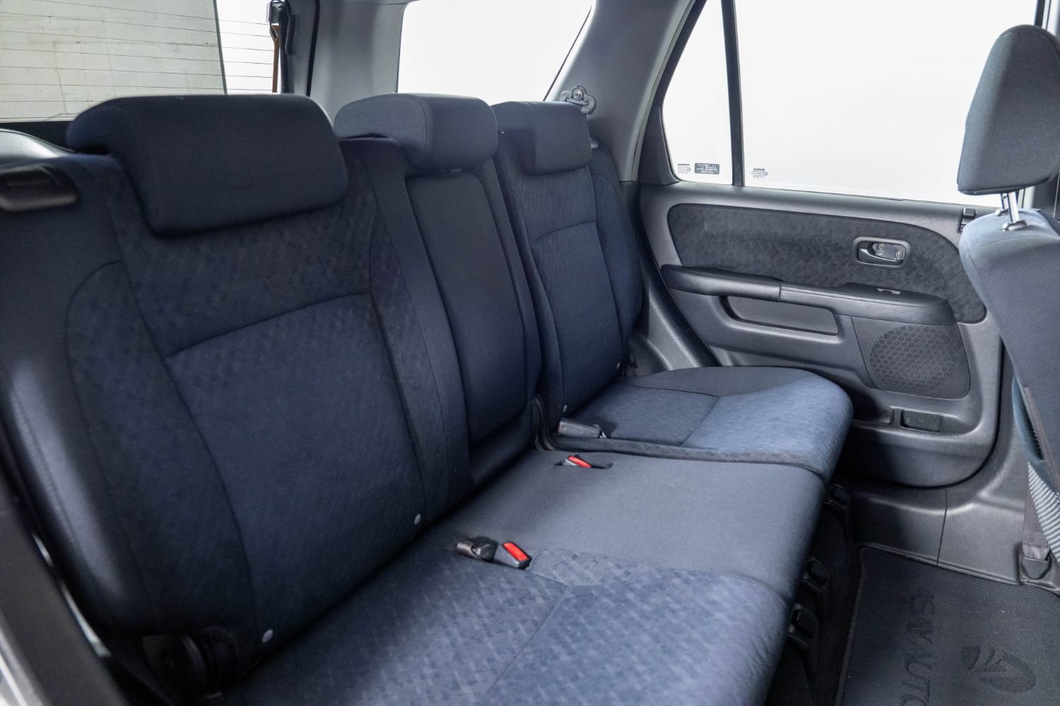 Used 2005 Honda CR-V LX image 23