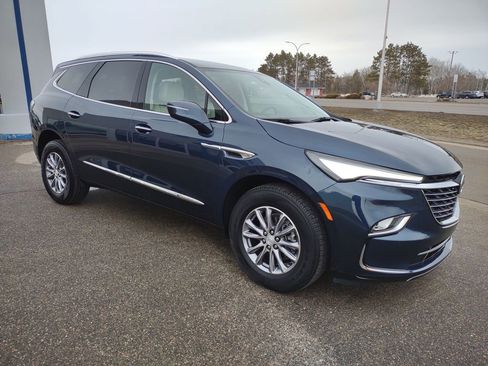Used 2022 Buick Enclave Essence w/ Trailering Package, 5000 lbs. AWD/4WD image 7