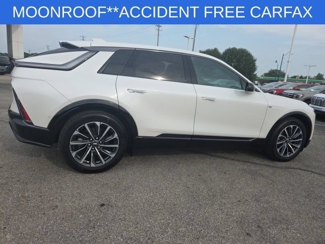 Used 2024 Cadillac Lyriq Sport RWD image 24