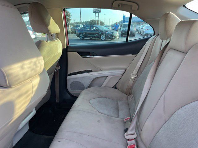 Used 2019 Toyota Camry LE FWD image 12