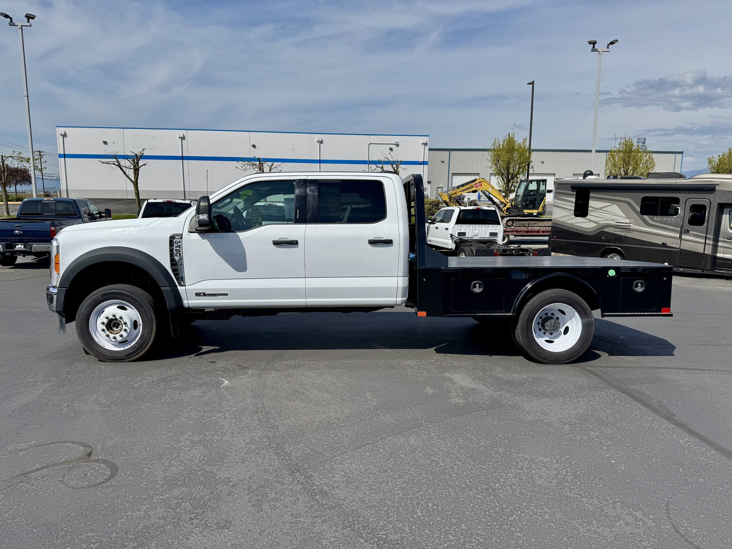 Used 2023 Ford F450 XLT w/ XLT Value Package AWD/4WD image 7
