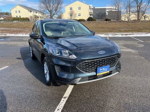 Used 2022 Ford Escape SE w/ Convenience Package image 2