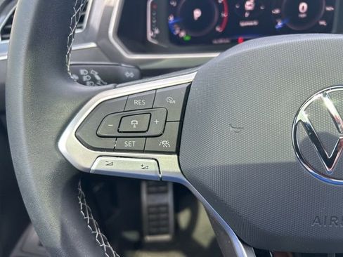 Used 2023 Volkswagen Tiguan SEL R-Line image 18
