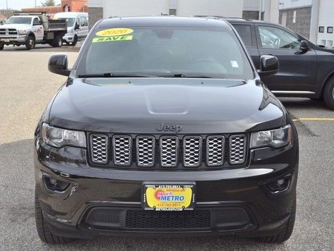 Used 2020 Jeep Grand Cherokee Altitude image 3