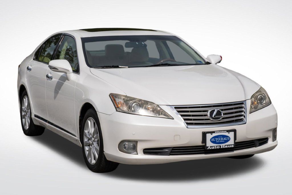 Used 2011 Lexus ES 350 w/ Preferred Accessory Package FWD image 9
