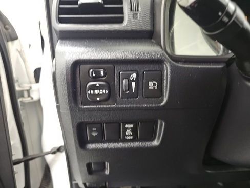 Used 2020 Toyota 4Runner TRD Off-Road image 16