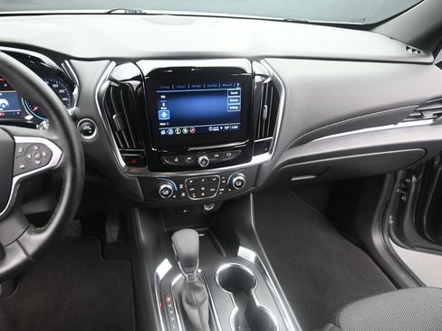 Used 2023 Chevrolet Traverse LT w/ Rear Camera Mirror Package AWD/4WD image 23