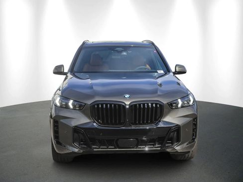 New 2026 BMW X5 xDrive40i w/ M Sport Package image 2