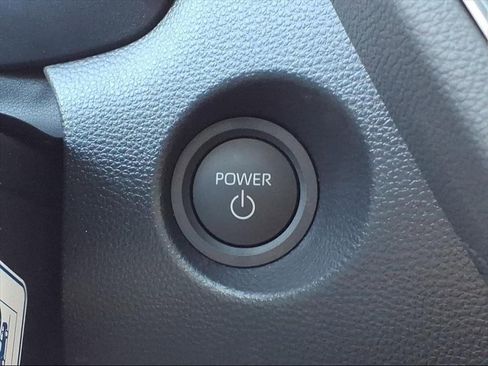 Certified 2026 Toyota Corolla Cross XSE image 24