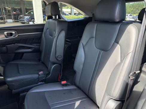 Used 2021 Kia Sorento SX FWD image 17