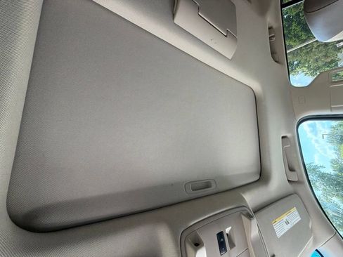 Used 2017 Chevrolet Tahoe Premier AWD/4WD image 17