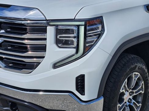 Used 2023 GMC Sierra 1500 SLT w/ SLT Premium Package image 7