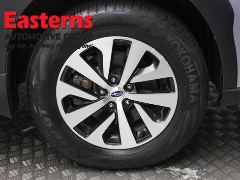 Used 2025 Subaru Outback Premium AWD/4WD image 26
