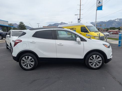 Used 2017 Buick Encore Preferred AWD/4WD image 2