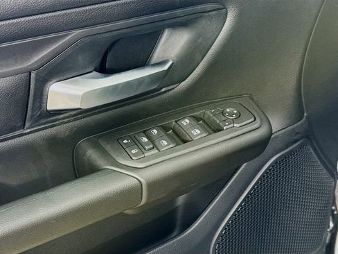 New 2026 RAM 1500 Express AWD/4WD image 17