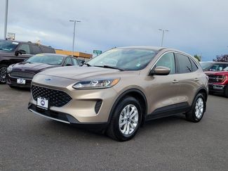 Used 2020 Ford Escape SE image 1