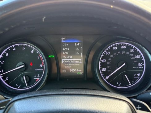 Certified 2022 Toyota Camry SE image 18