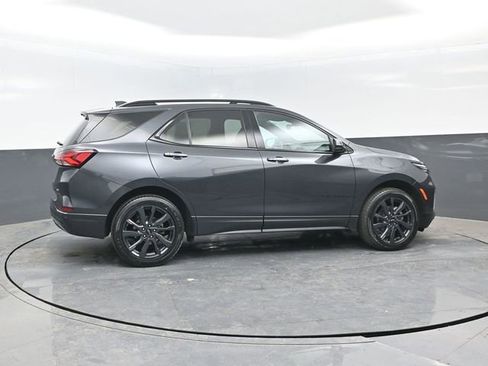 Used 2023 Chevrolet Equinox RS w/ RS Leather Package AWD/4WD image 3