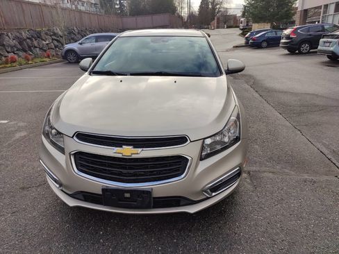 Used 2015 Chevrolet Cruze LT w/ Technology Package image 7