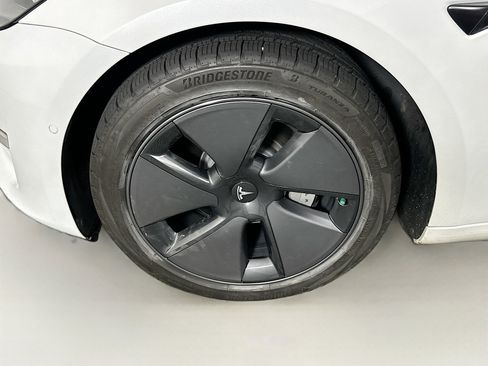 Used 2021 Tesla Model 3 Standard Range Plus image 11