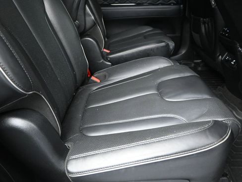 Used 2021 Hyundai Palisade Calligraphy image 22