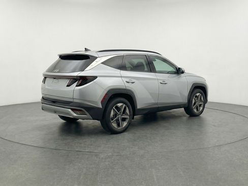 Used 2025 Hyundai Tucson SEL image 9