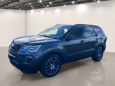 Used 2018 Ford Explorer Sport w/ Equipment Group 401A AWD/4WD image 3