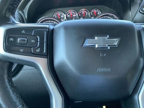 Used 2022 Chevrolet Silverado 1500 LT Trail Boss w/ Convenience Package II image 19