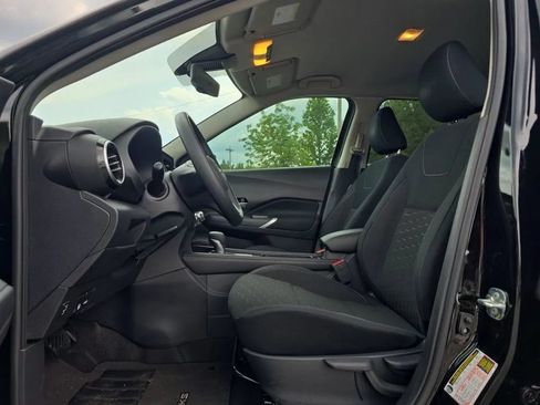 Used 2023 Nissan Kicks SV w/ Interior Electronics Package FWD image 14