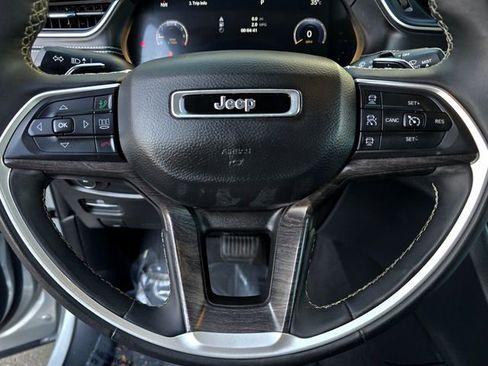 Certified 2023 Jeep Grand Cherokee L Limited image 15