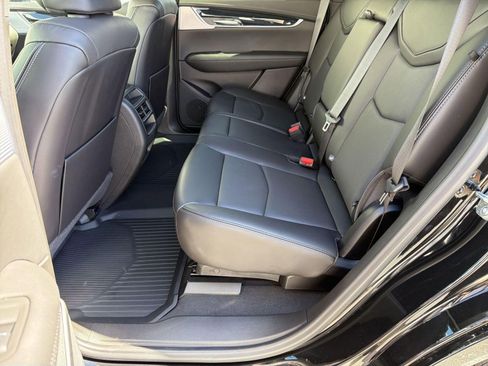 New 2026 Cadillac XT5 Premium Luxury w/ LPO, Floor Liner Package AWD/4WD image 15