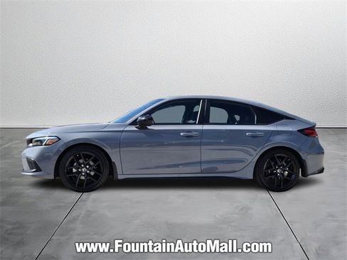 Used 2023 Honda Civic Sport image 2