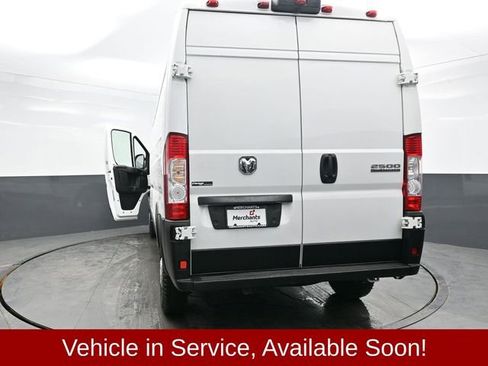 Used 2025 RAM ProMaster 2500 w/ Convenience Group image 43