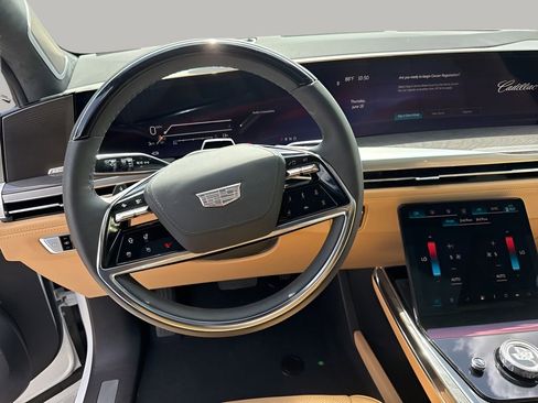 New 2025 Cadillac Escalade IQ Luxury 2 image 27