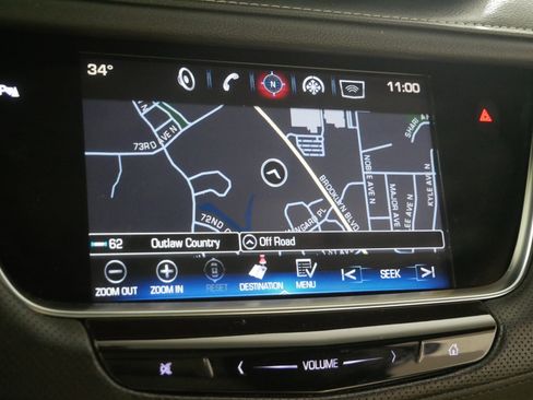 Used 2017 Cadillac XT5 Luxury w/ Driver Awareness Package image 29