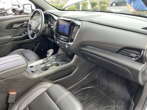Used 2023 Chevrolet Traverse RS w/ LPO, Floor Liner Package image 29
