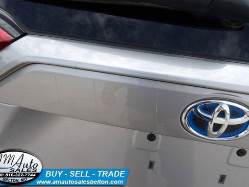 Used 2021 Toyota RAV4 XLE image 26