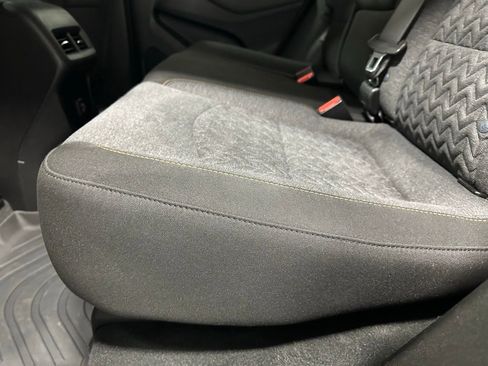 Used 2022 Chevrolet Equinox LT image 39