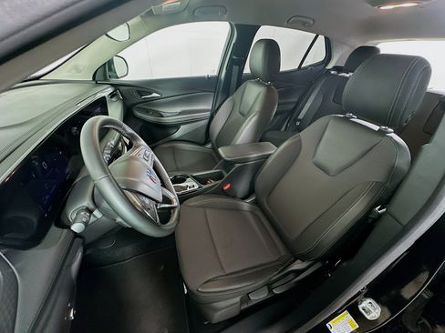 Used 2025 Buick Encore GX Preferred FWD image 13