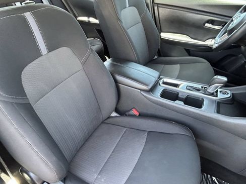 Used 2024 Nissan Sentra SV FWD image 12