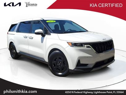 Certified 2024 Kia Carnival EX